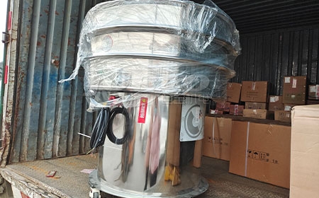 山东威海客户定制筛分塑料颗粒旋振筛发货